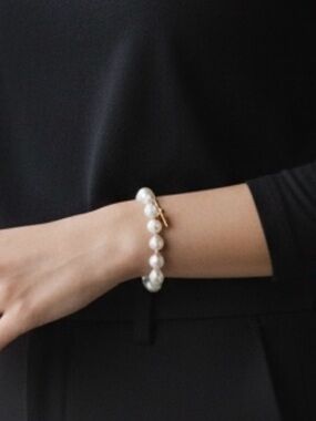J. Crew Pearl Bracelet